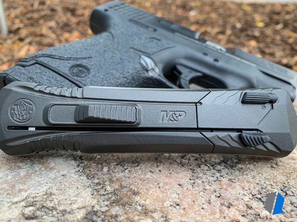 M&P Knife with Pistol