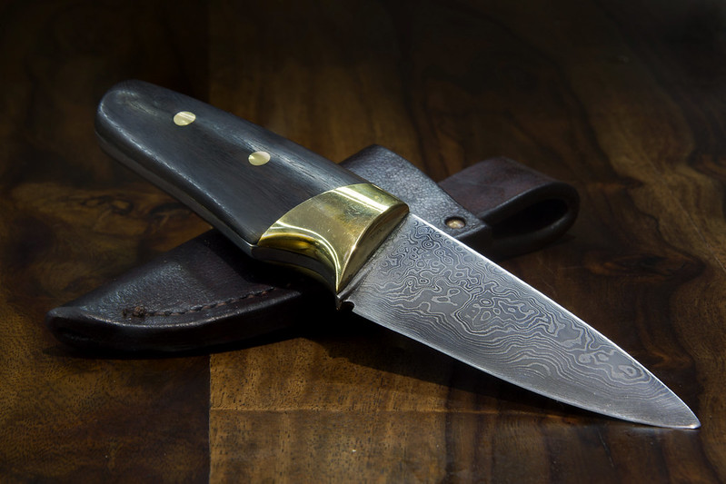 Custom damascus steel blade